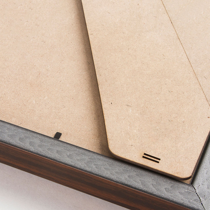 قاب عکس سالی وود کد FPWNG-33B-1520-101 سایز 16×21 سانتی متر 