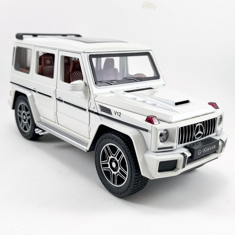 ماشین بازی مدل بنز G class کد CZ118