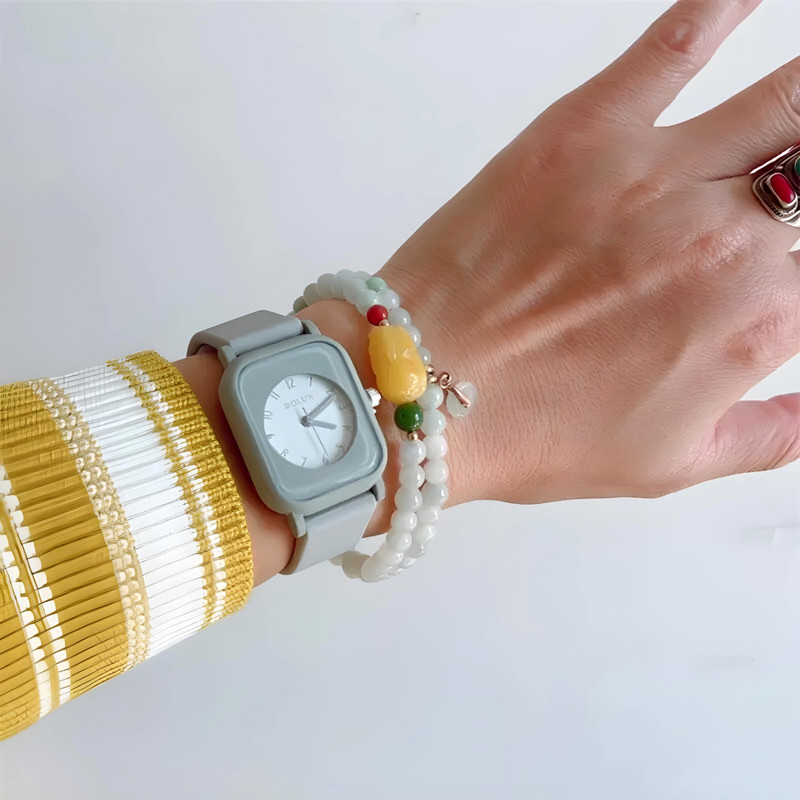 ساعت مچی عقربه ای بولون مدل بند پیو ضد حساسیت 