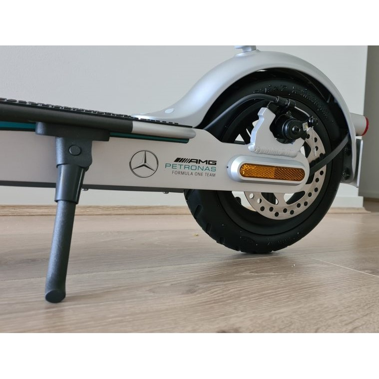 اسکوتر برقی شیائومی مدل Pro 2 Mercedes-AMG Petronas F1 Team Edition